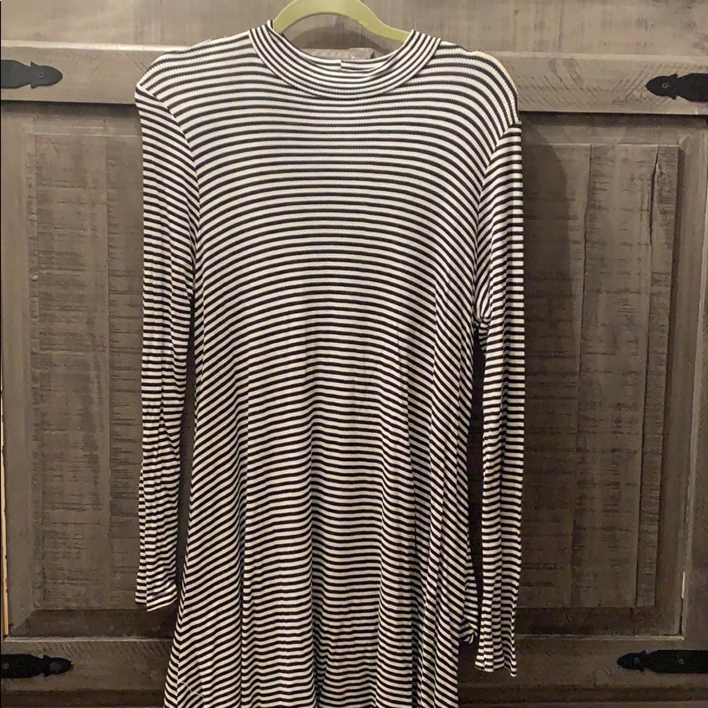 Black and white dress